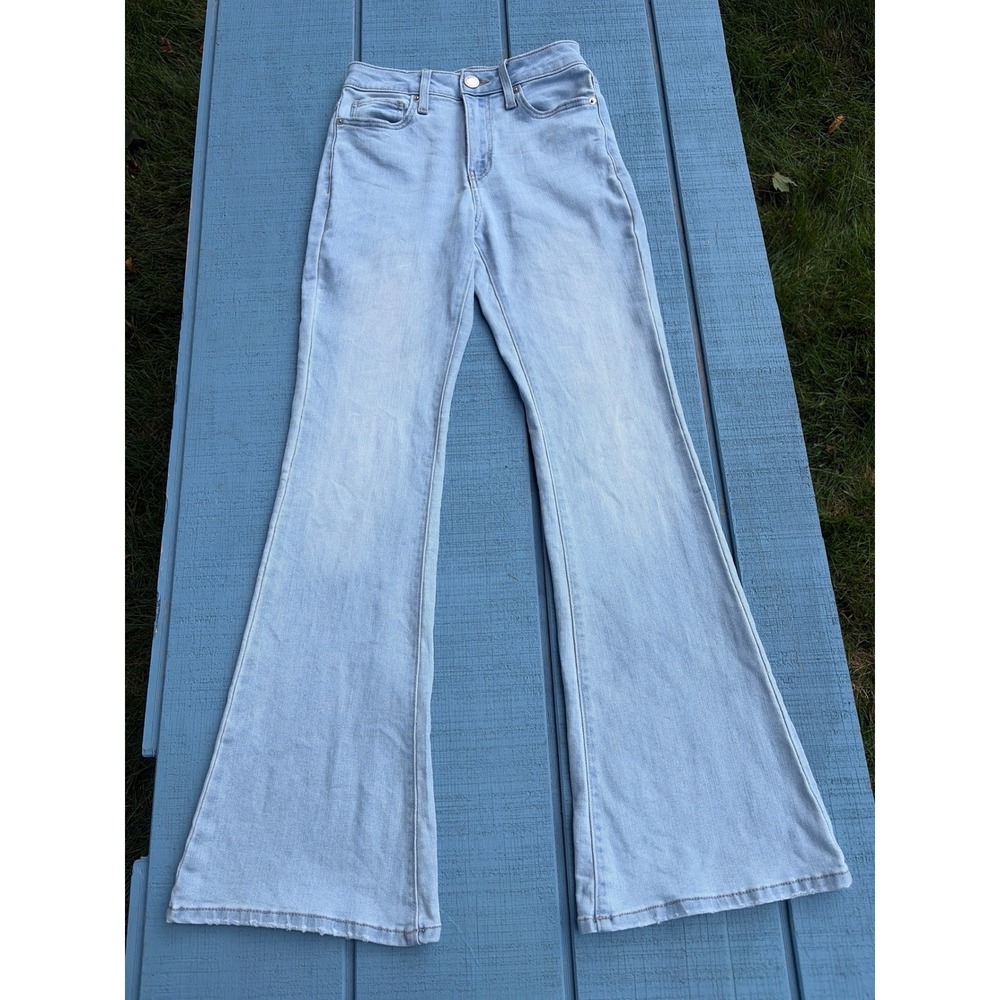 SO High Rise Flare Jeans Light Wash Denim Size 1/25 Retro Style JG5FD310RW